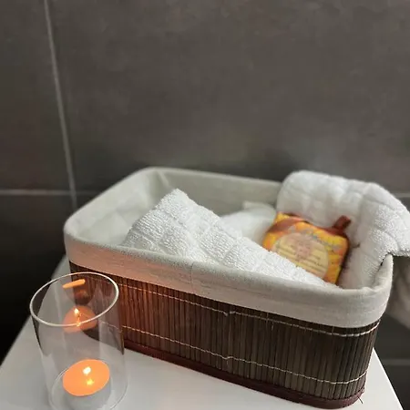 I&t V Srdci Broumova Apartament *