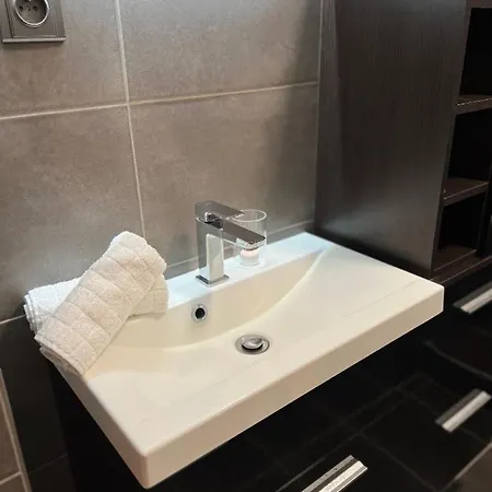 I&t V Srdci Broumova Apartament